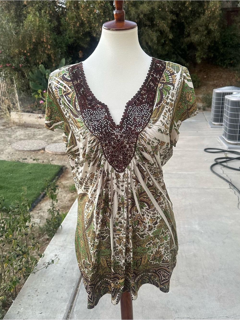 Apt. 9 Olive Green Paisley Embellished V-Neck Tunic